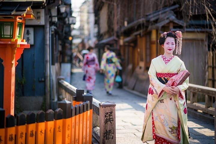 Kyoto Half-Day Private Custom Tour with Licensed Guide