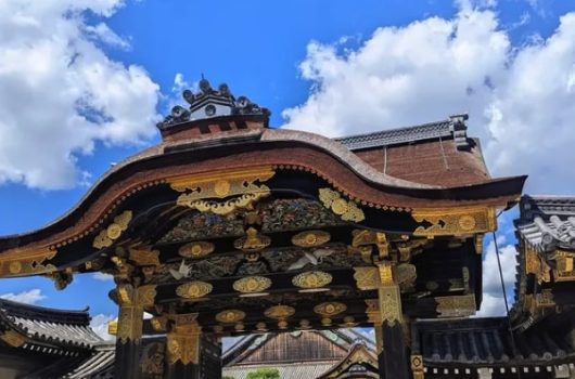 nijo-castle-tours-karamon-gate